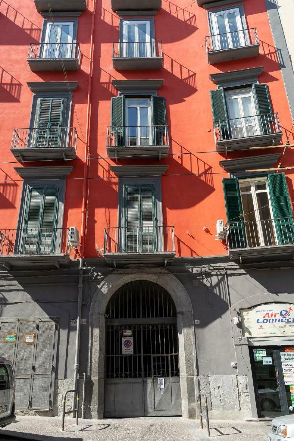 Una Stanza Al Museo Naples Exterior photo